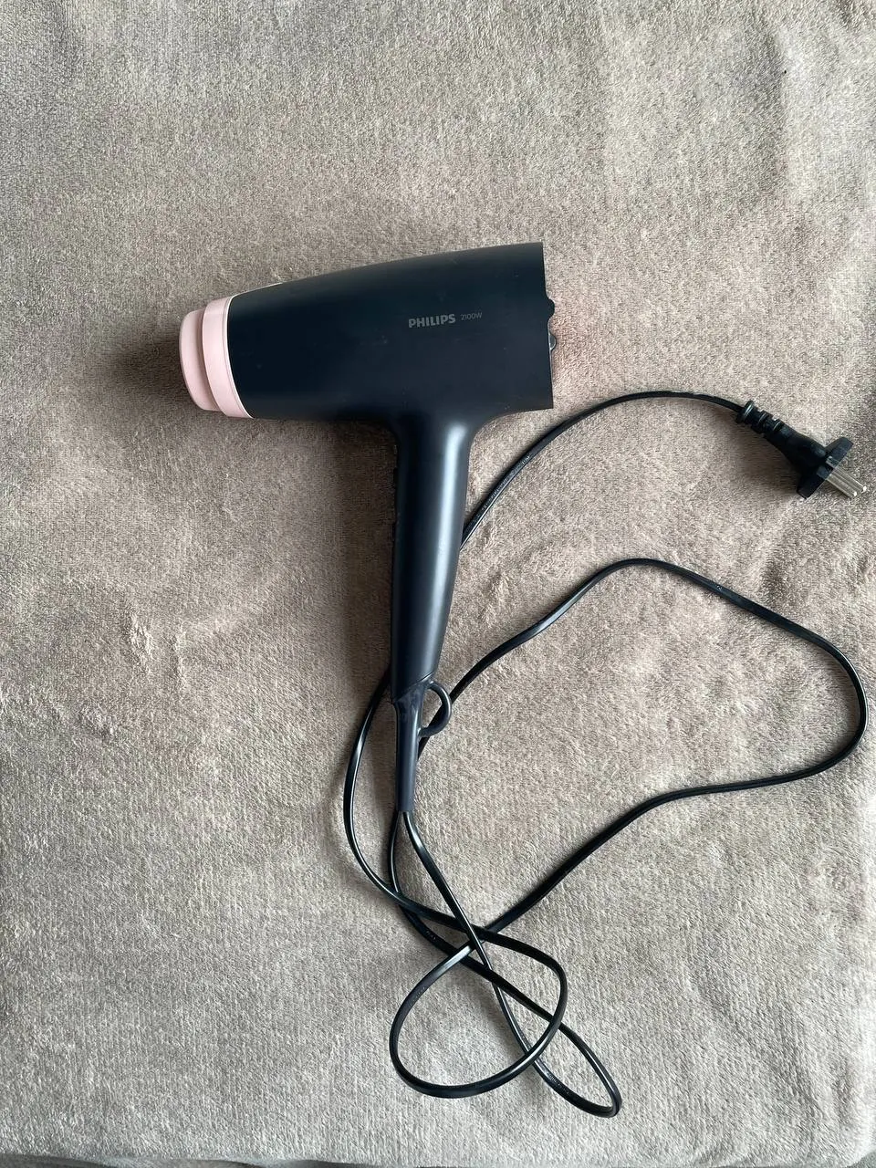 Прибор для ухода за кожей Philips 3000 Series 1