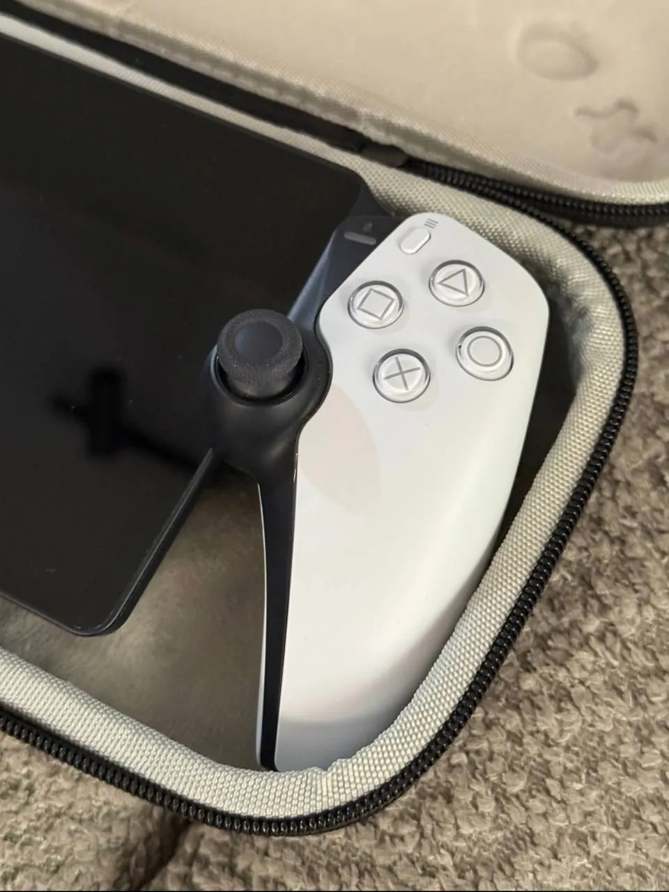 Портативная консоль PlayStation Portal с гарантией 3