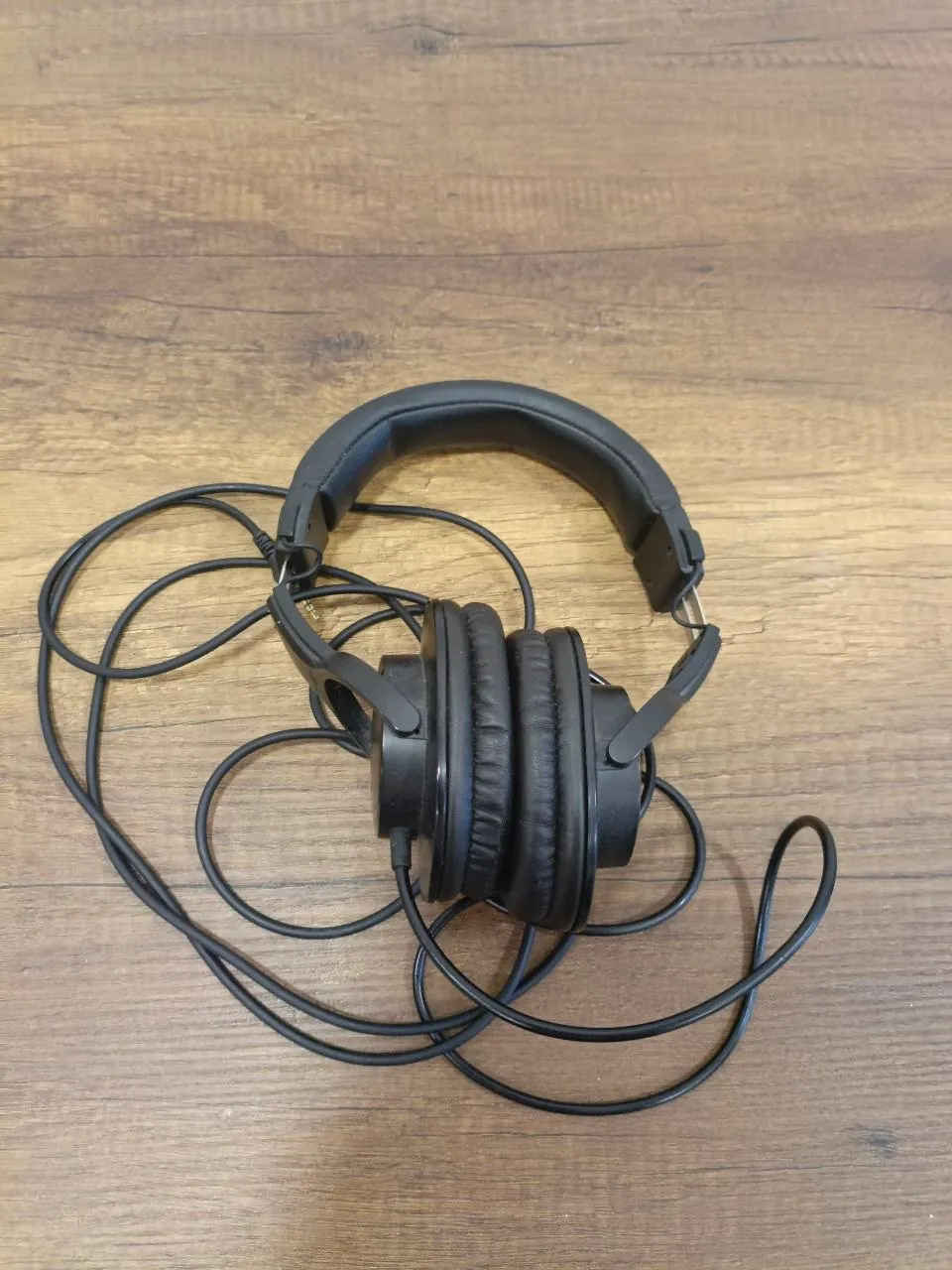 Наушники Audio-Technica ATH-M20x, хорошее состояние 1