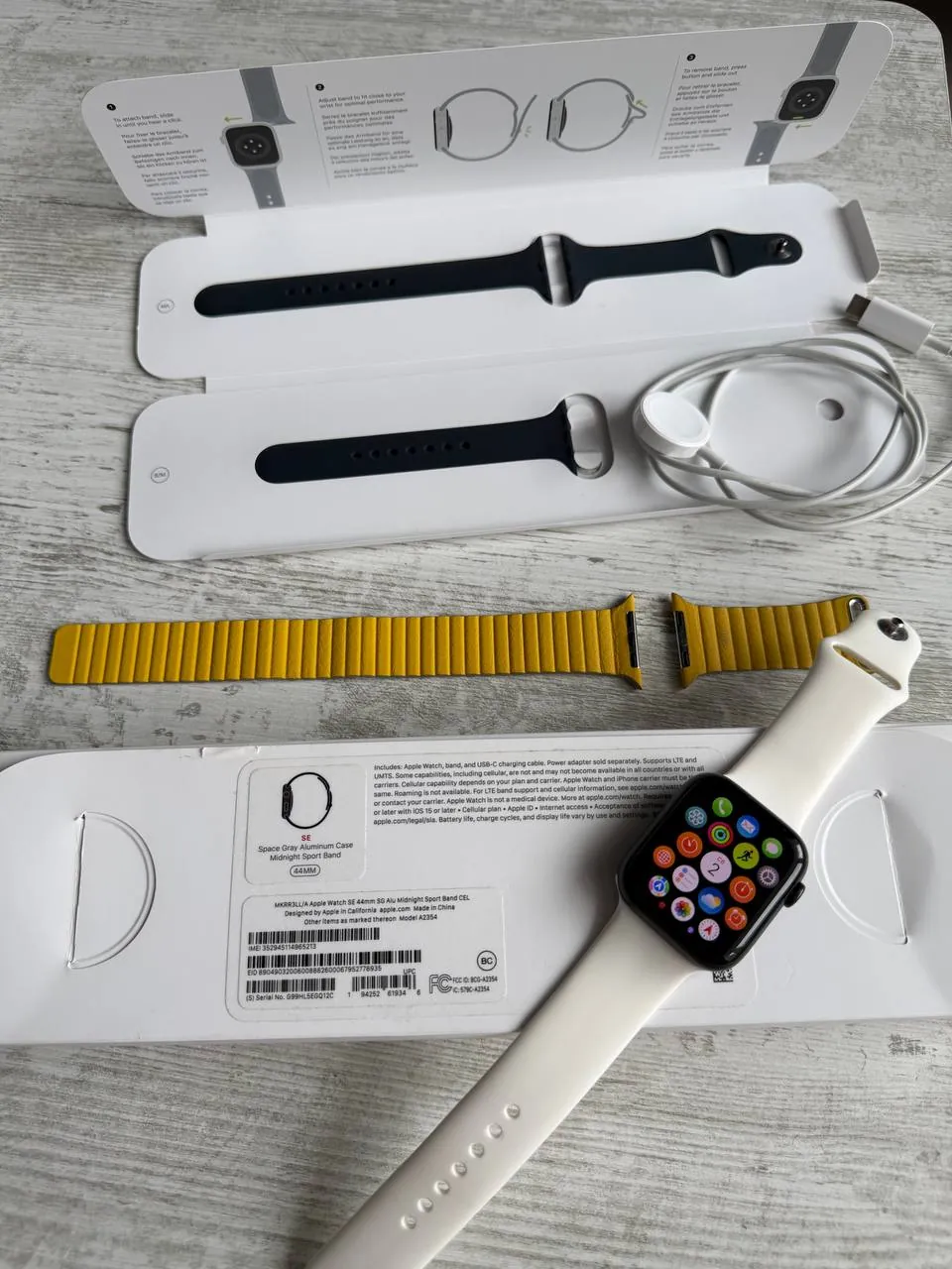 Apple Watch SE 44 мм GPS+Cellular Midnight 4