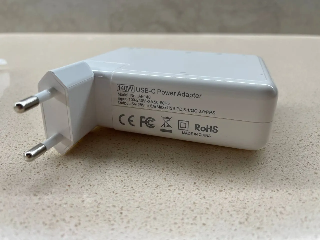 Зарядный блок USB-C 140 Вт для ноутбука 2