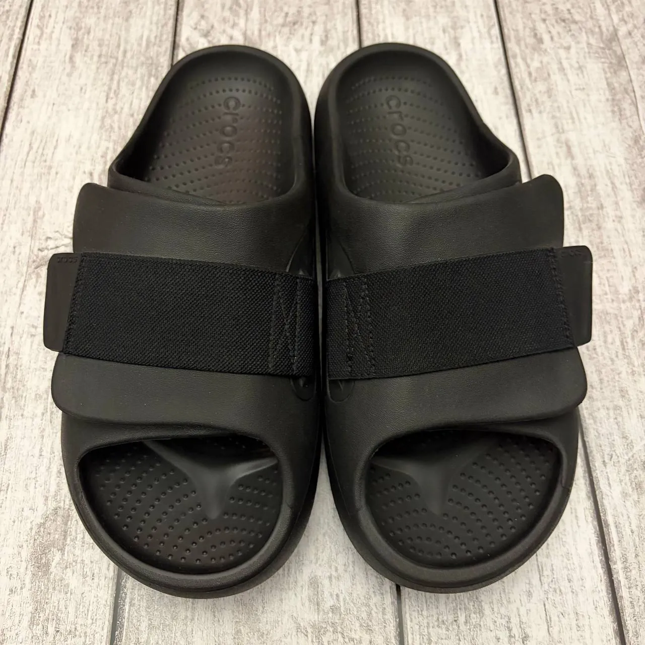 Шлёпки Crocs Mellow Luxe Recovery 2