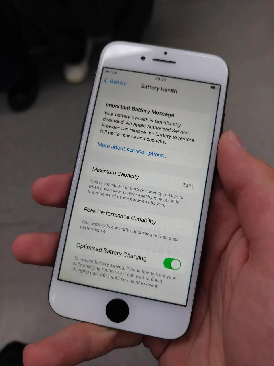 IPhone 7 128 ГБ с заменённым экраном 4
