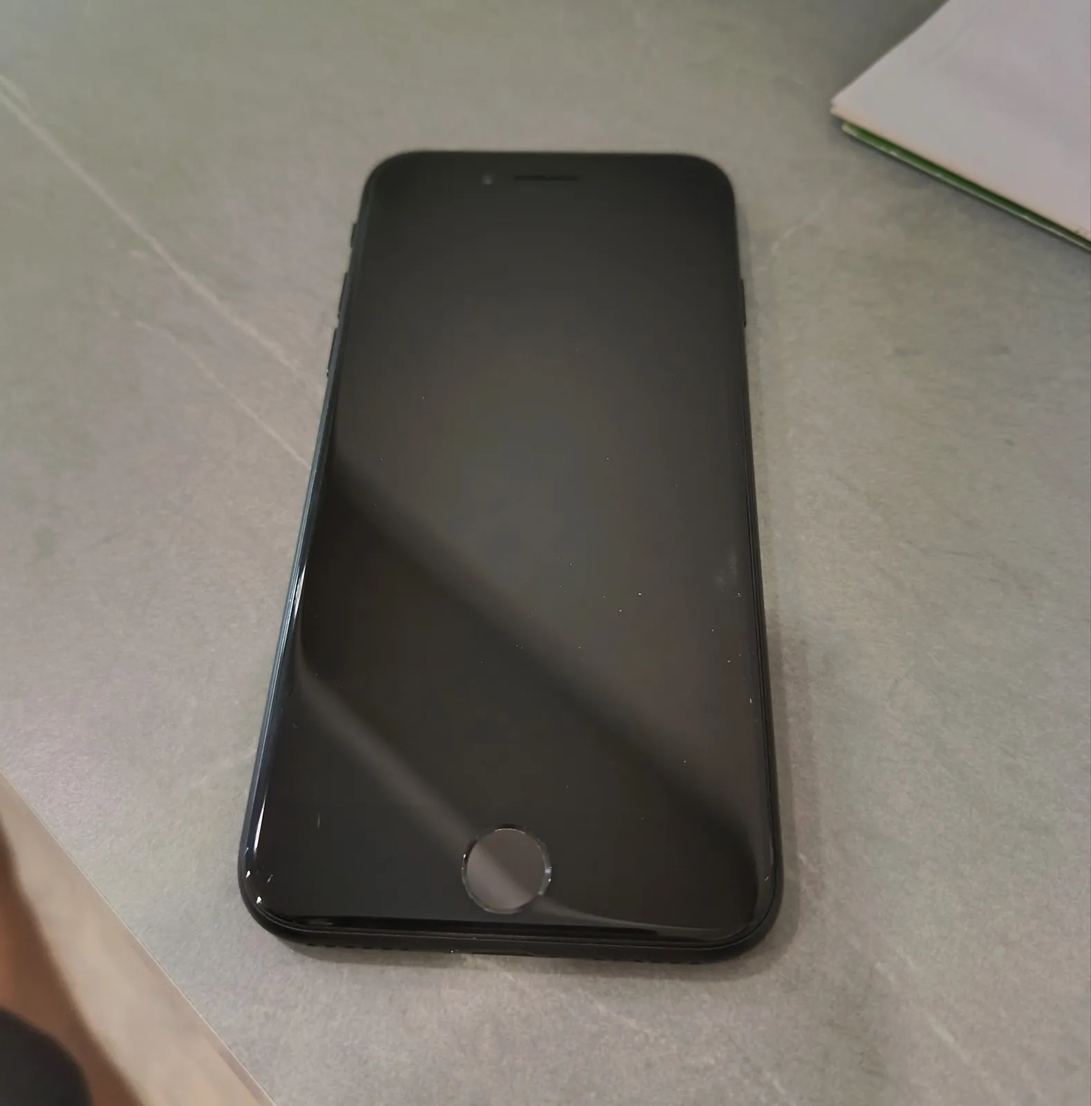 IPhone SE 2020 128GB 2