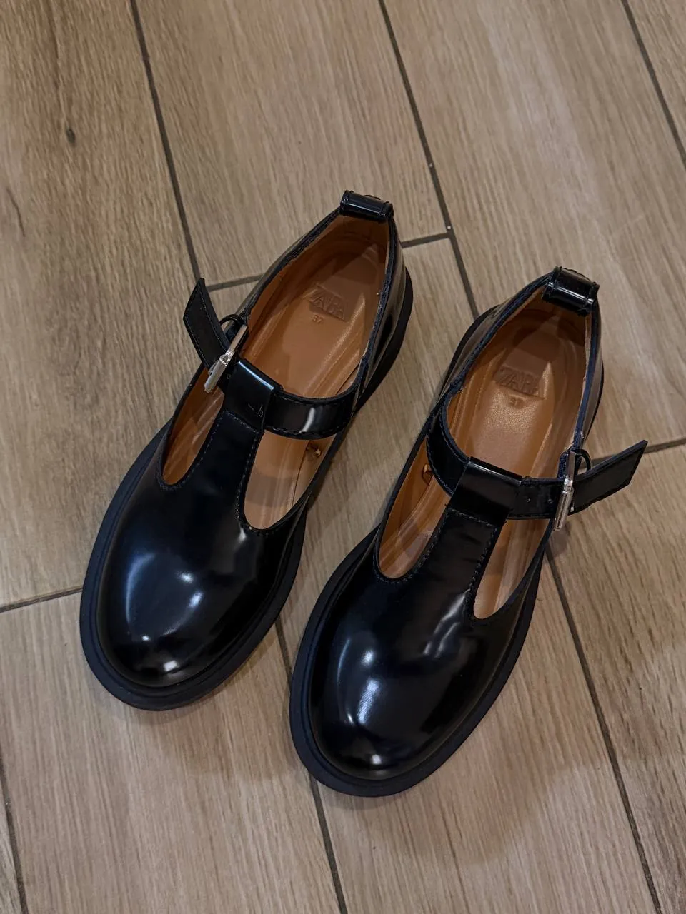Туфли-балетки ZARA Mary Jane размер 37 4