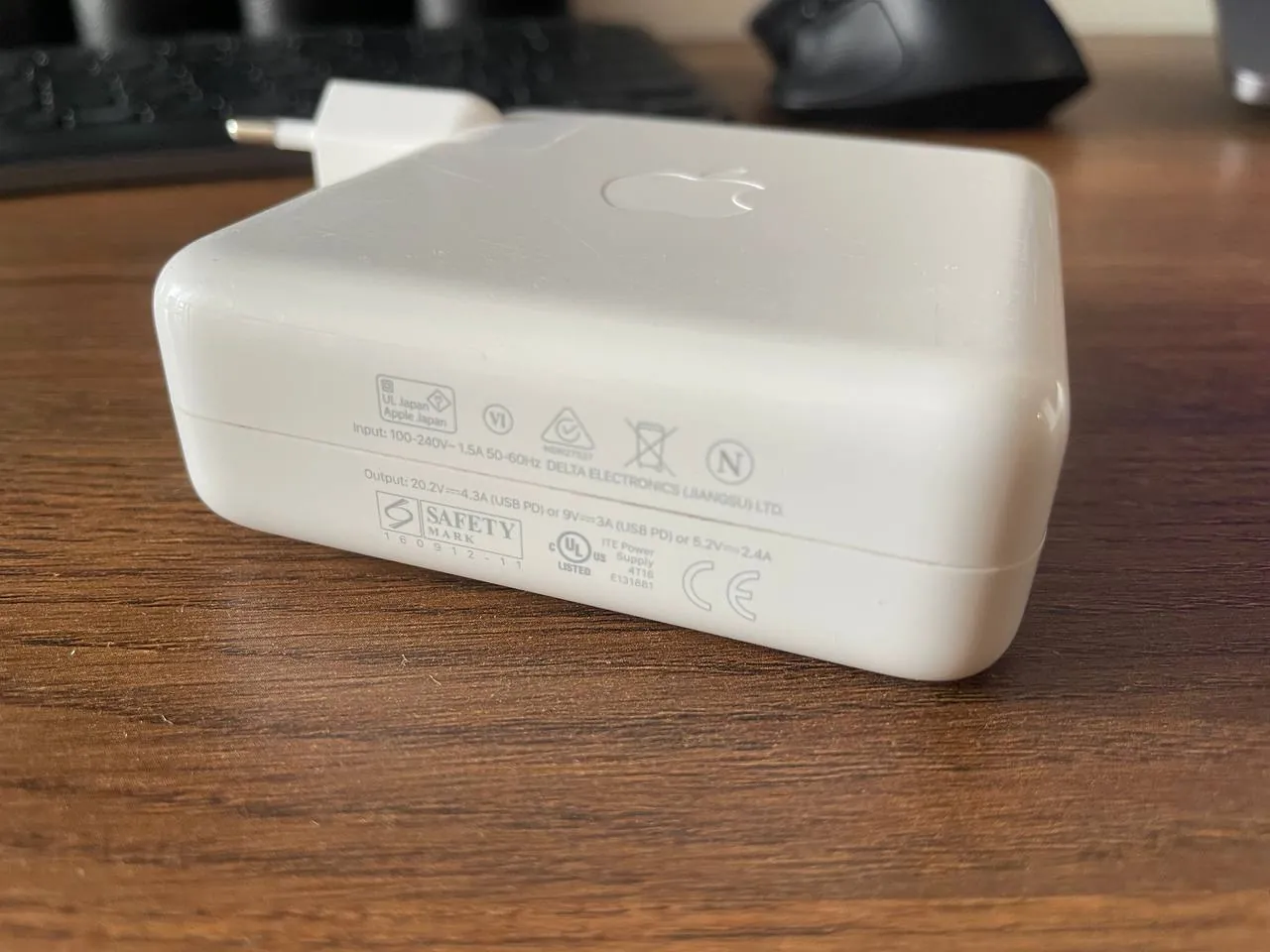 Зарядный блок Apple 87W с кабелем USB-C 4