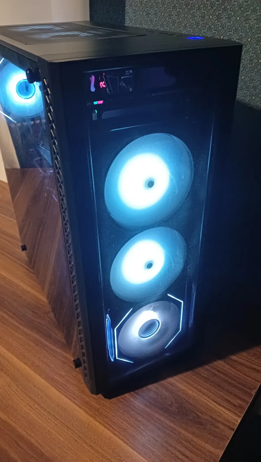 Игровой ПК на Ryzen 5 7600 и RX 7600 3