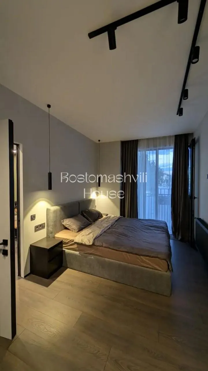Квартира 95 м² с 3 комнатами в Лиси 4