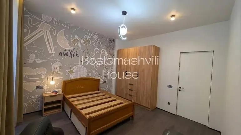 Квартира 95 м² с 3 комнатами в Лиси 6