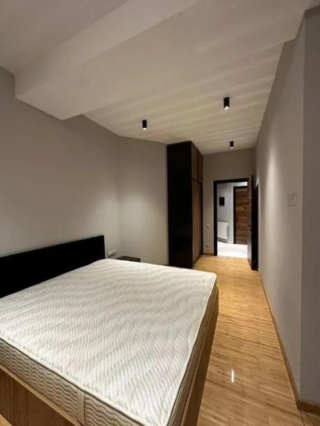Квартира 86 м² с 2 комнатами в Сабуртало 7