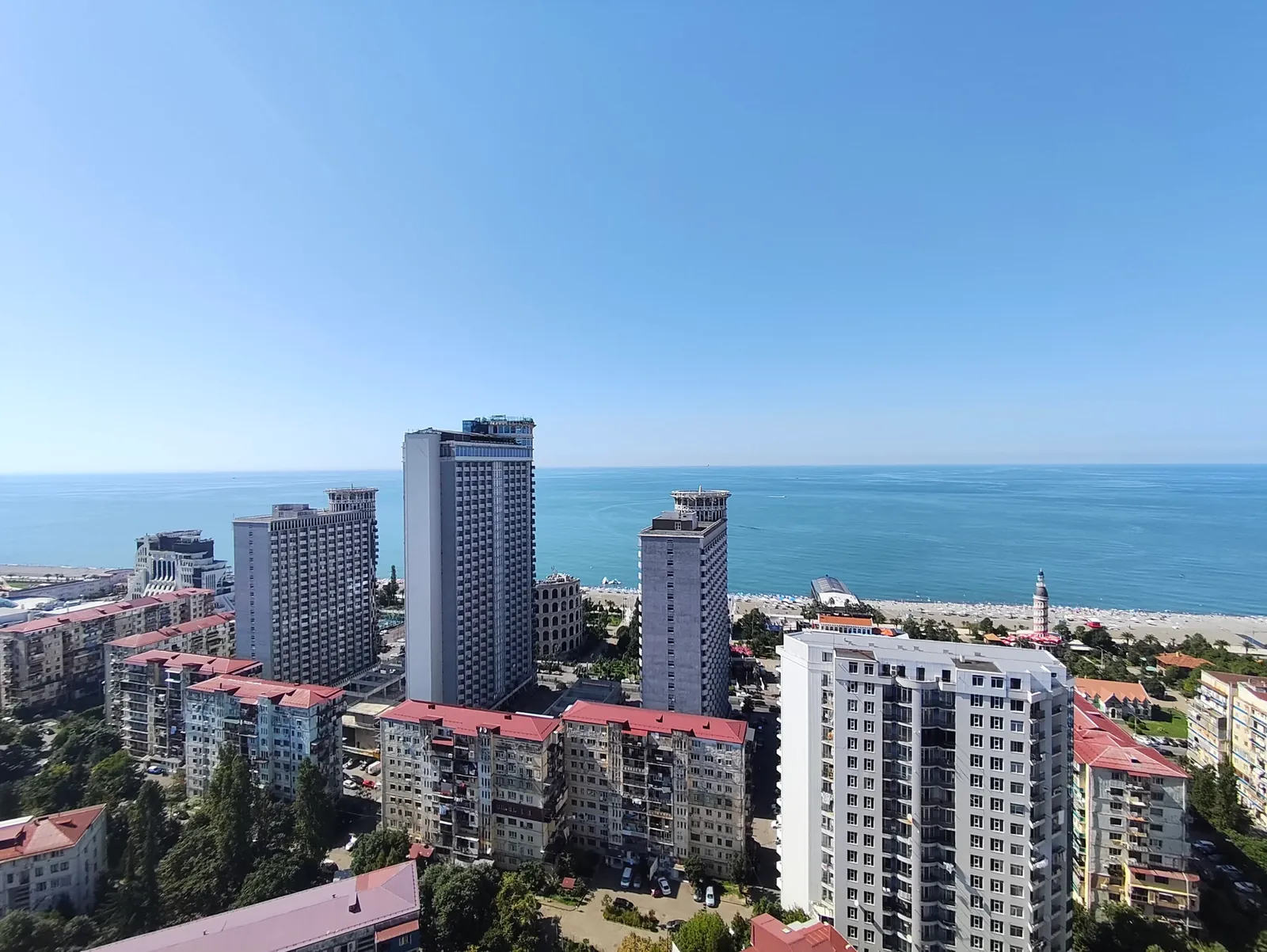 Квартира 55 м² с видом на море в Батуми 1