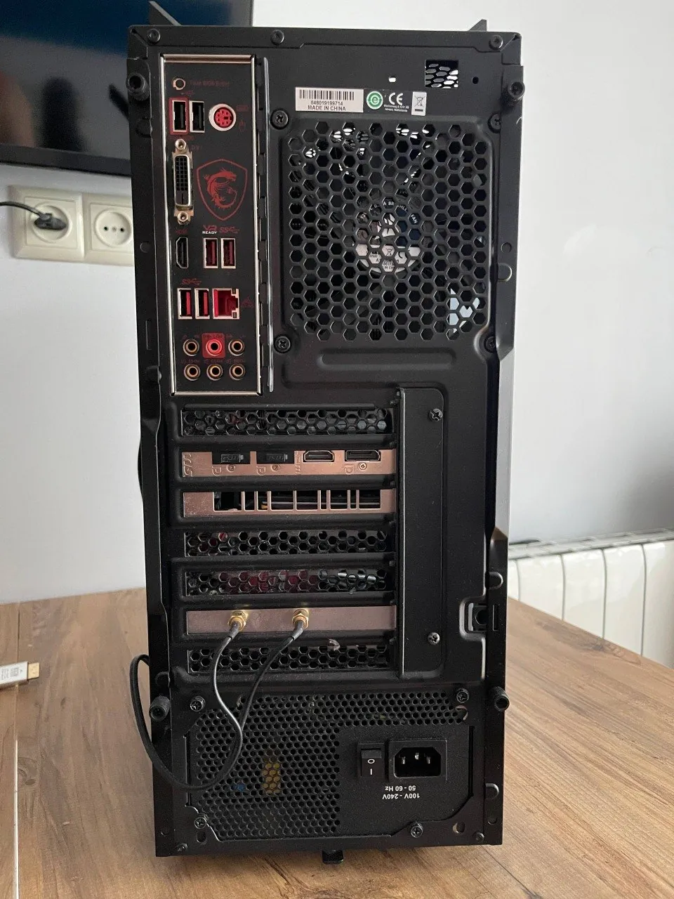 Игровой компьютер Ryzen 5 и монитор Acer 3