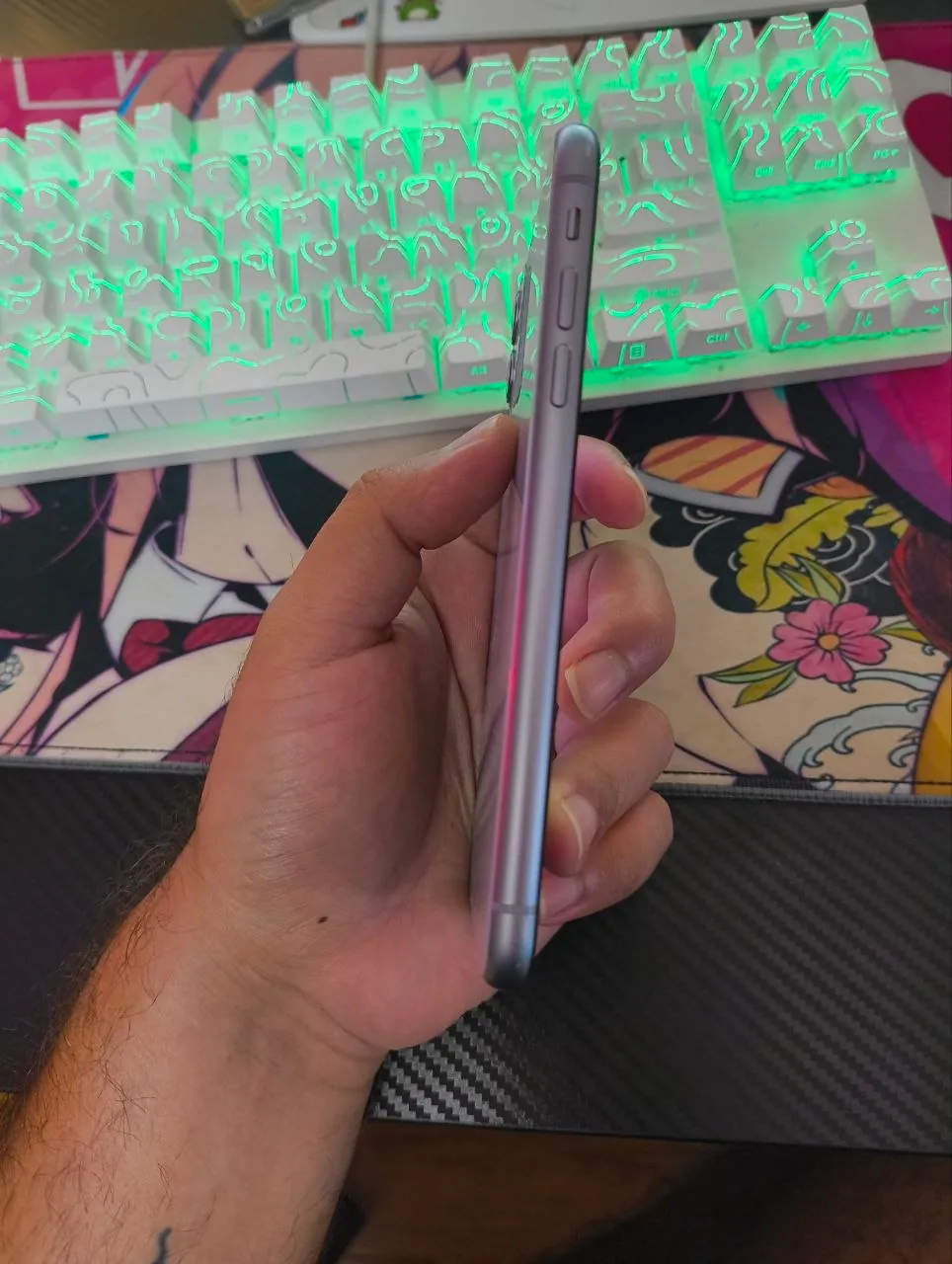 IPhone 11, 64 ГБ 4