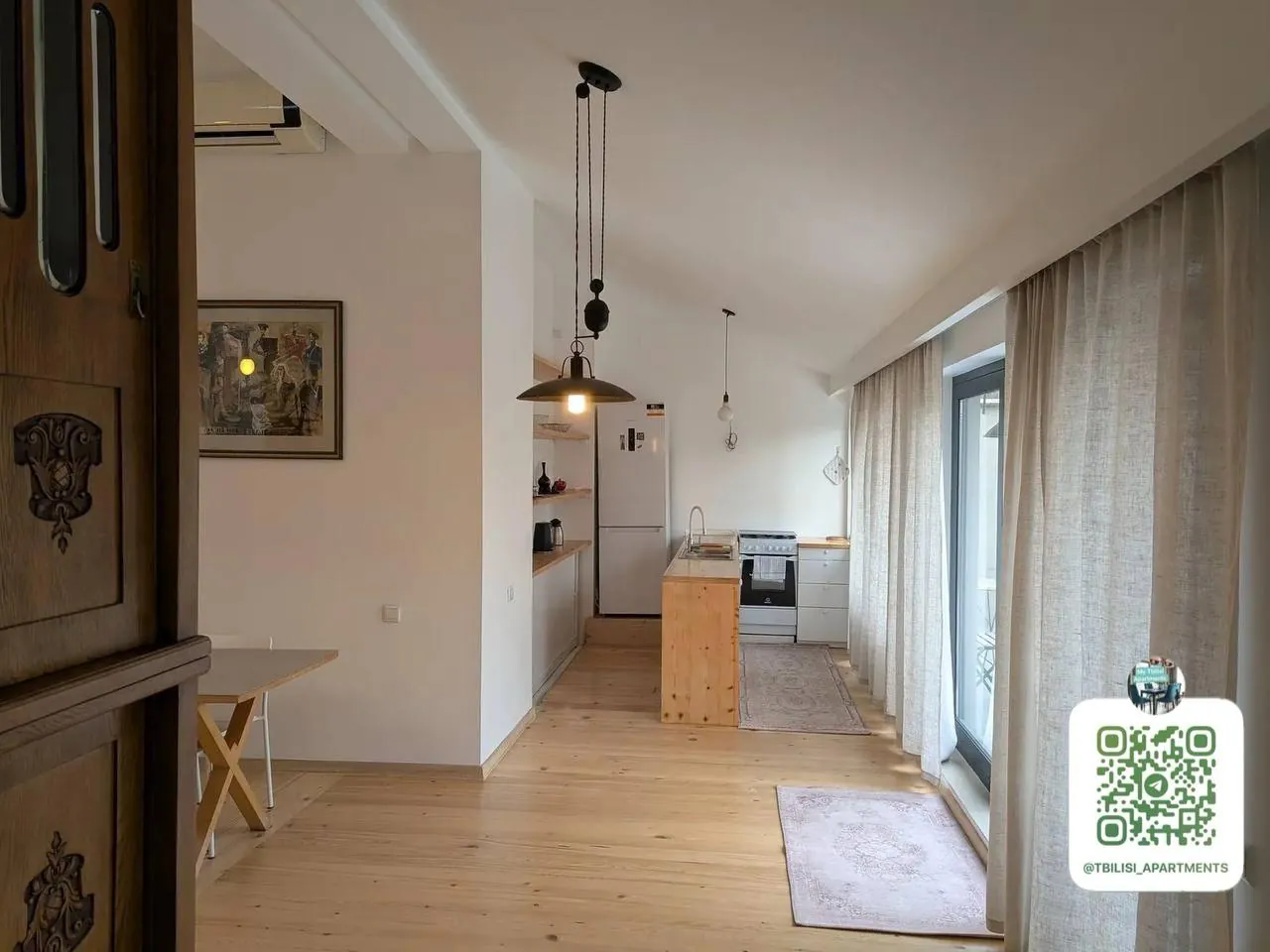 Квартира 130 м² с 2 спальнями в Мтацминда 1