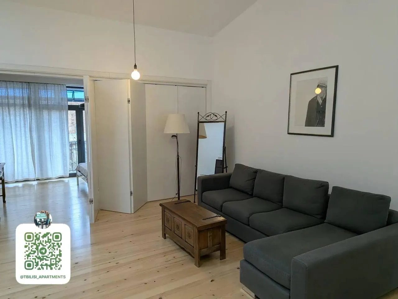 Квартира 130 м² с 2 спальнями в Мтацминда 5