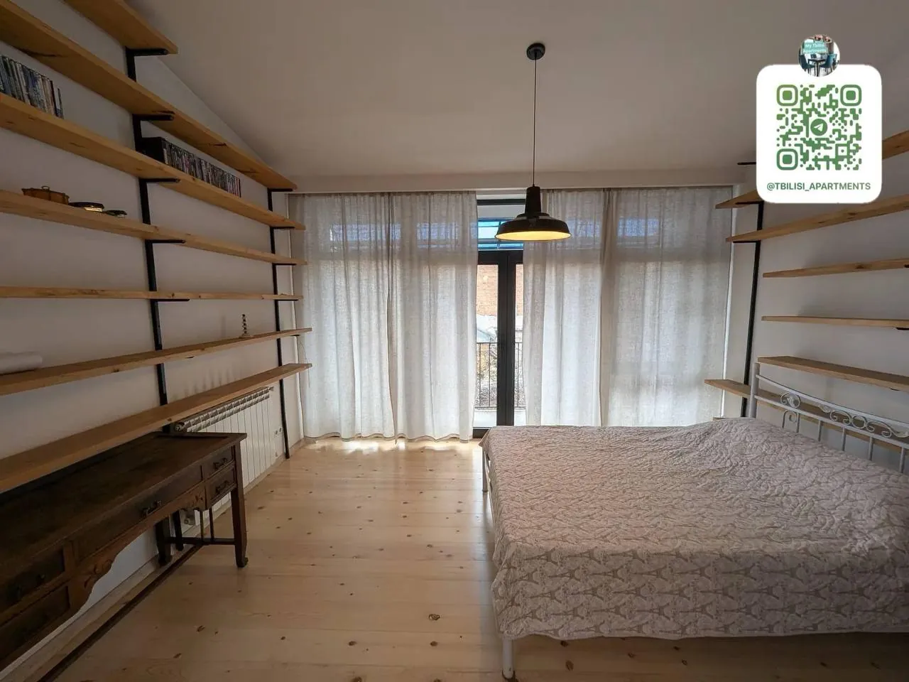 Квартира 130 м² с 2 спальнями в Мтацминда 6