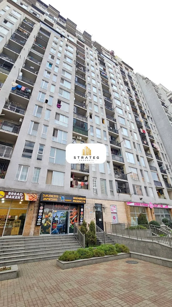 Квартира 82 м² с 3 комнатами у Парка 6 Мая 2