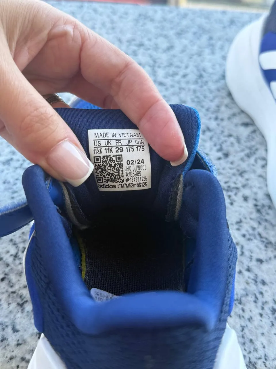 Детские кроссовки Adidas оригинал размер 29 1