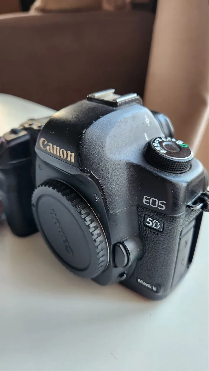 Фотоаппарат Canon 5D Mark II 3
