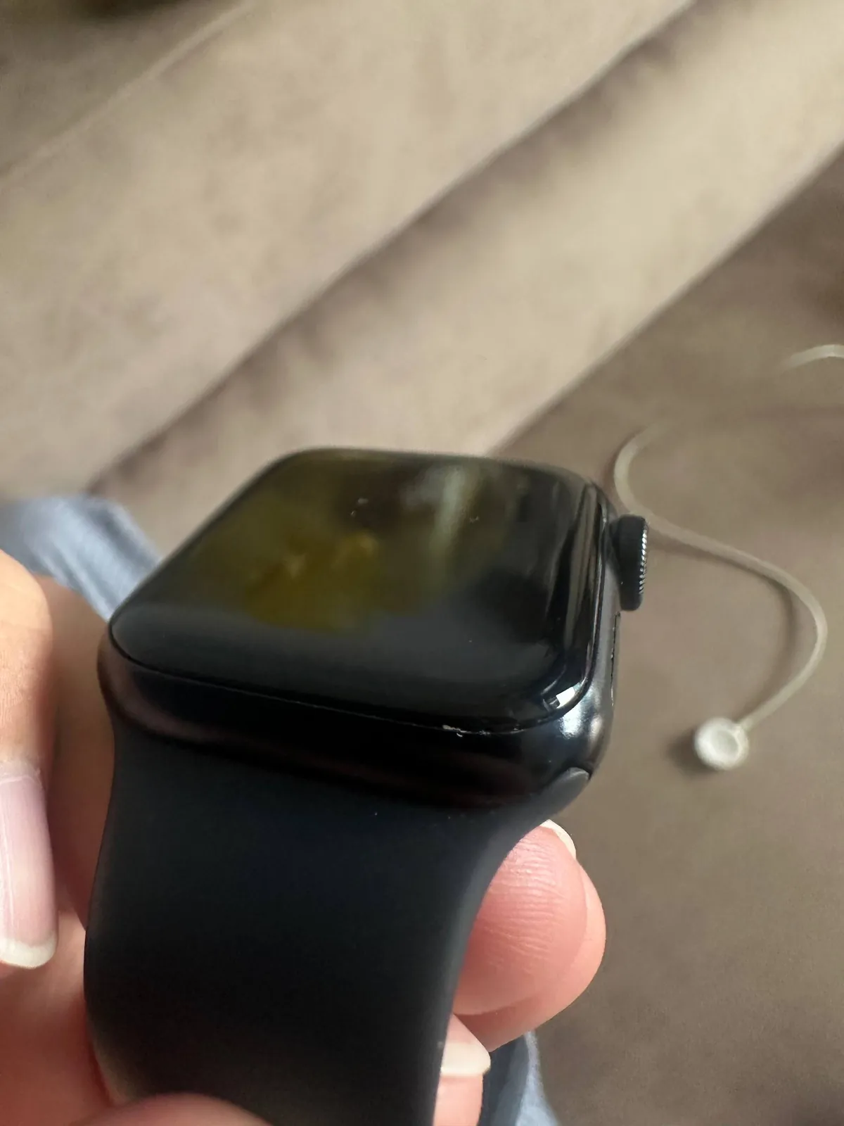 Apple Watch SE 2 Midnight с зарядкой 3
