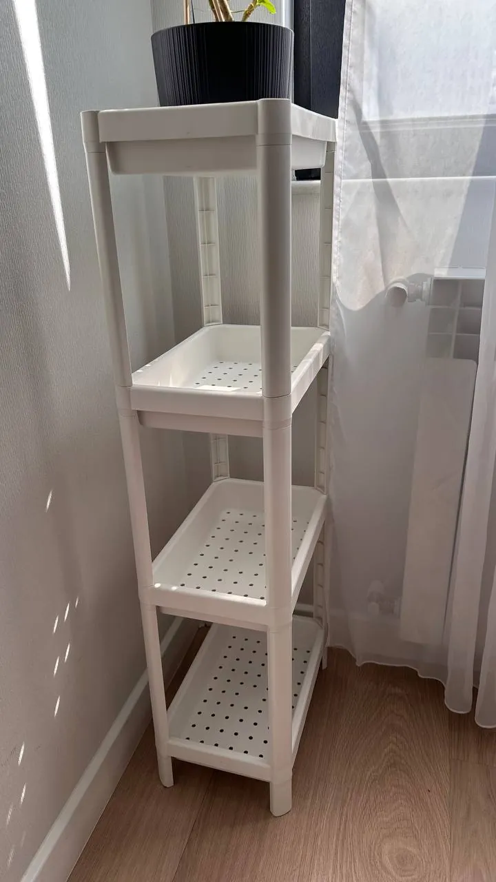 Полка IKEA высотой 1 метр, Метро Сити 2