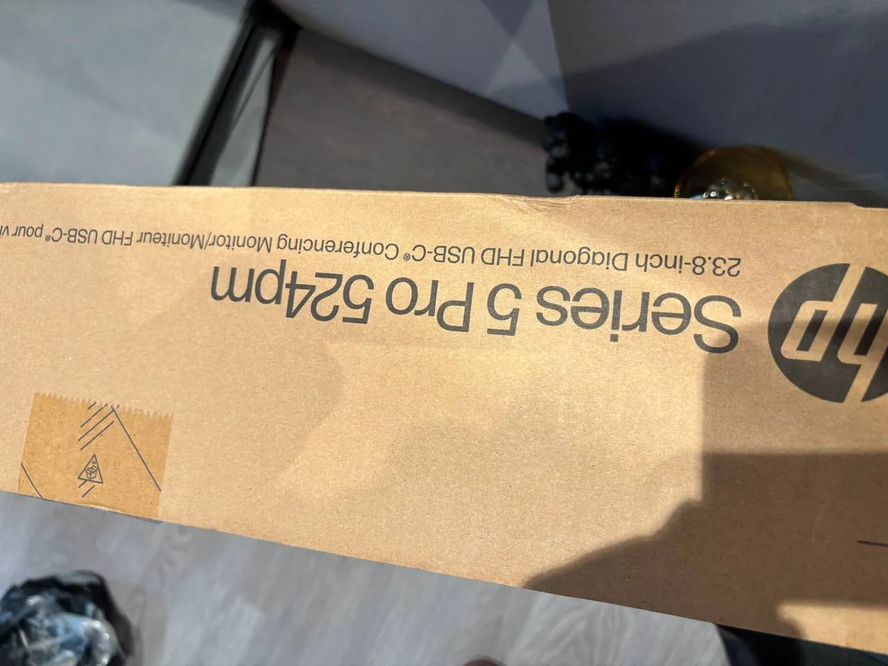 Монитор HP новый в упаковке 8