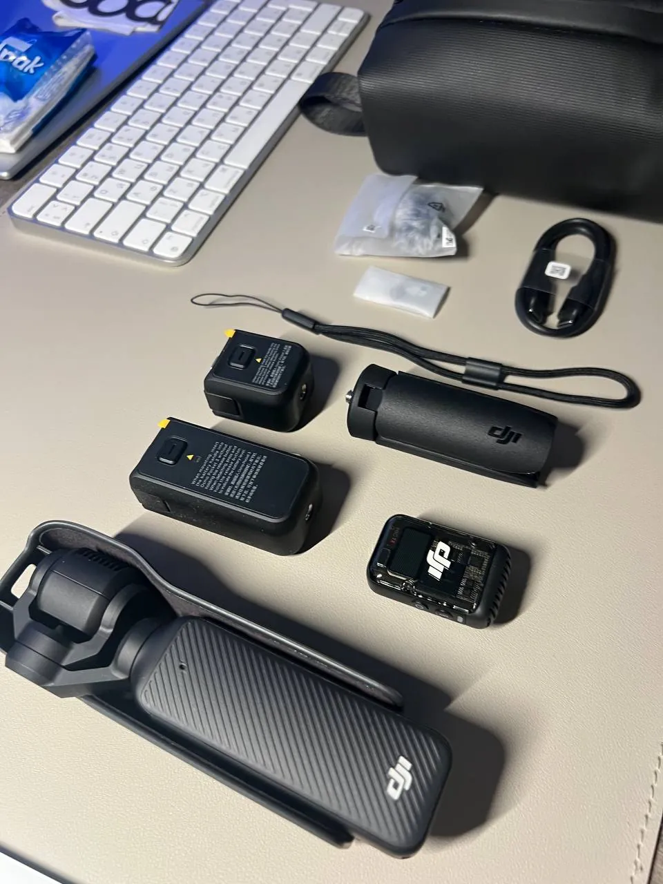 DJI Osmo Pocket 3 Creator Combo с аксессуарами 2