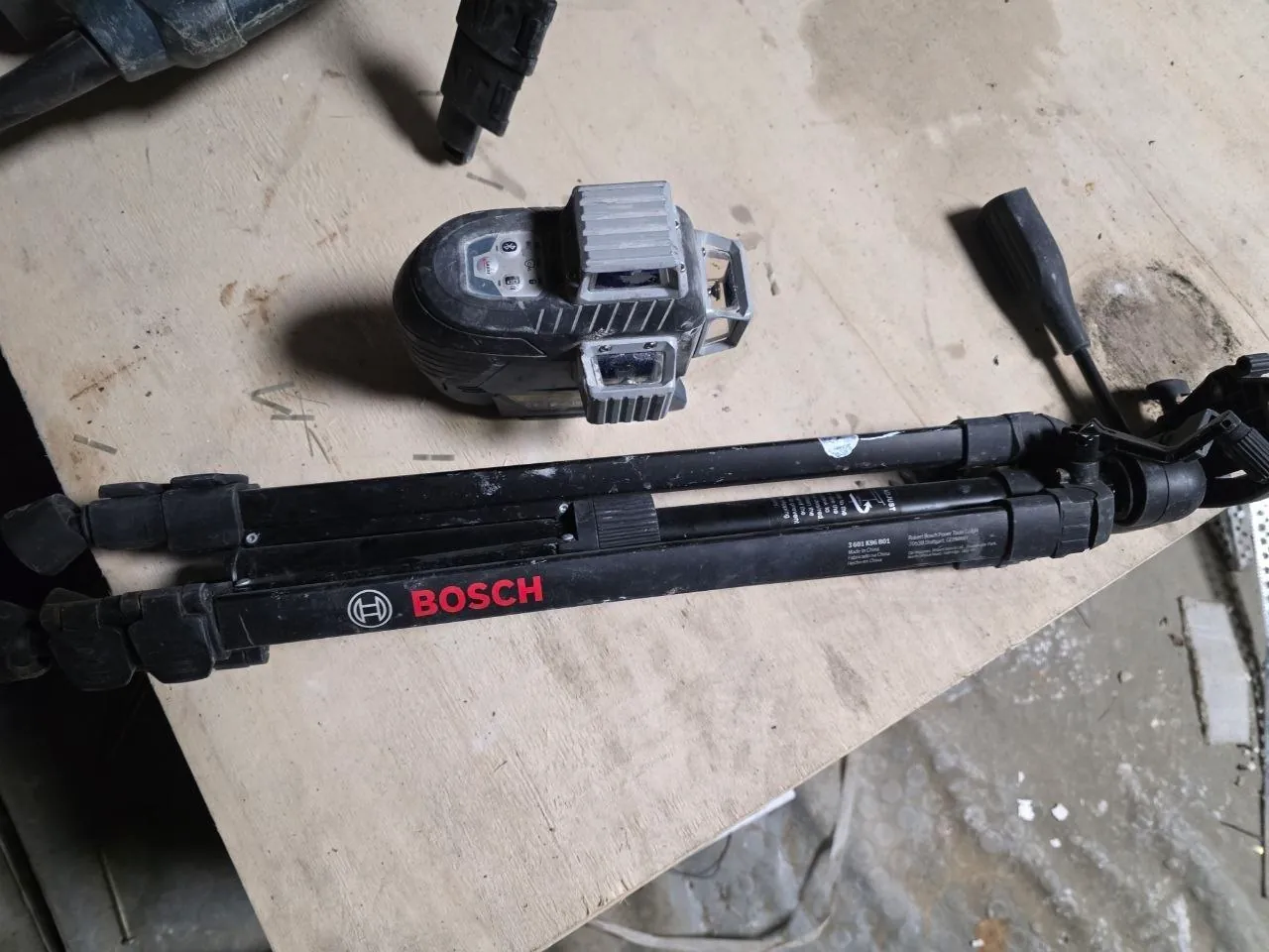 Лазерный уровень Bosch для строительных работ 5