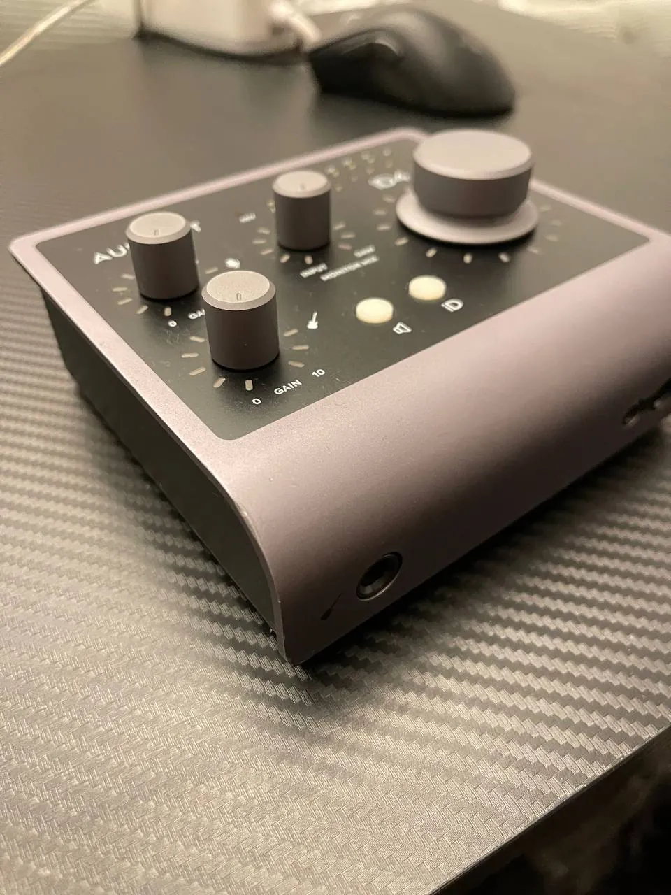 Аудиоинтерфейс Audient iD4 MKII для звукозаписи 3