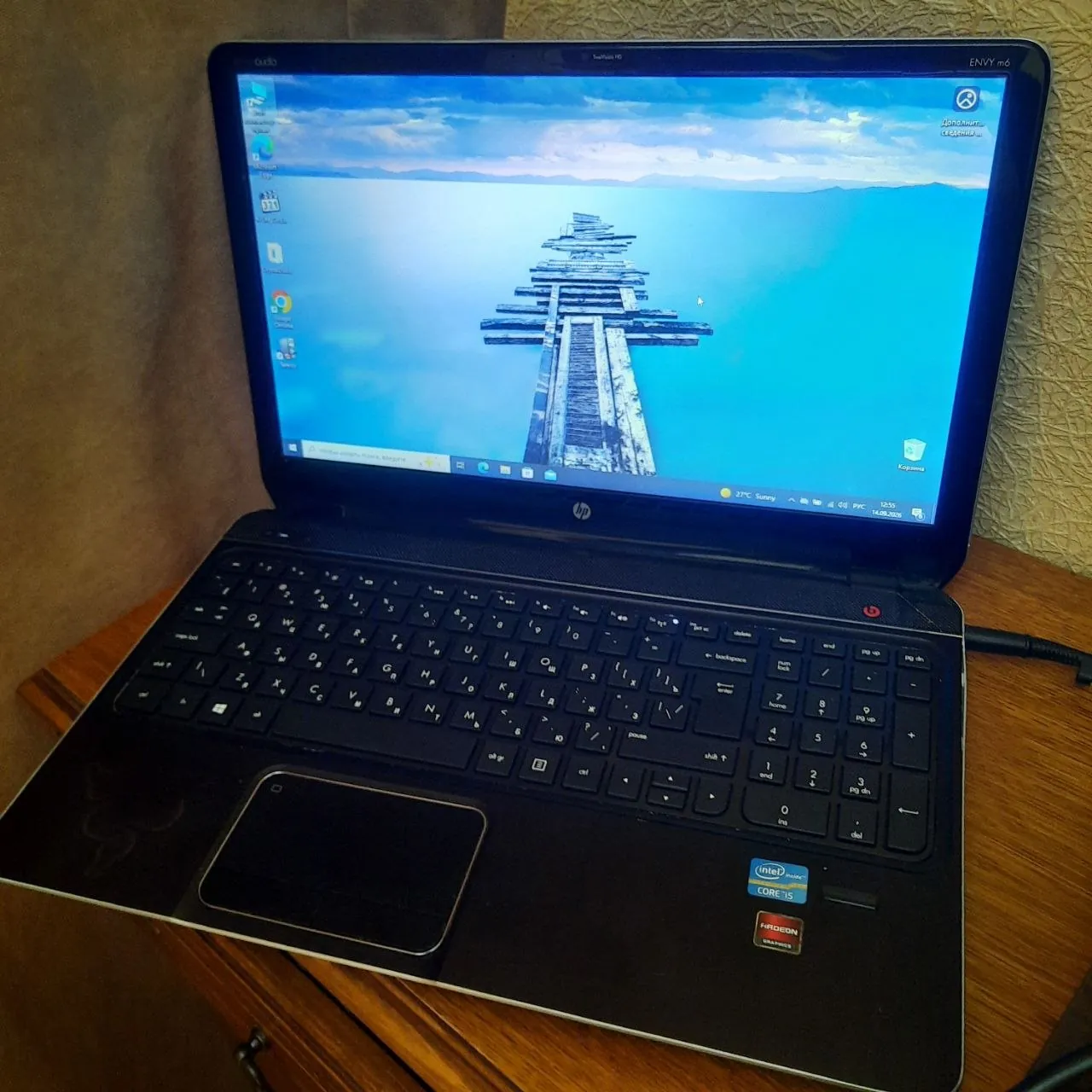 Ноутбук HP Envy m6 с SSD-накопителем 1