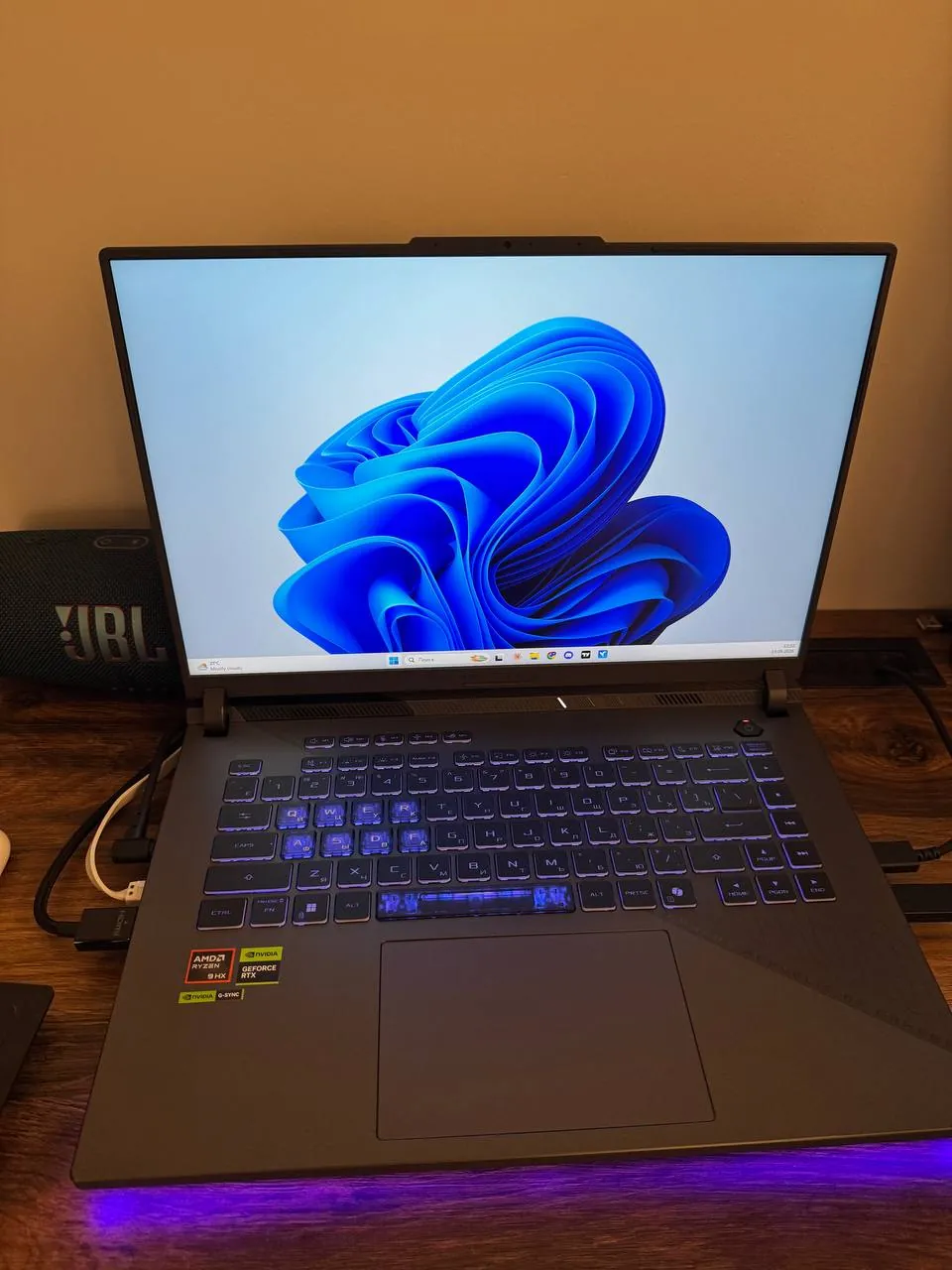 Ноутбук Asus ROG Strix 16 с RTX 5070 Ti 3