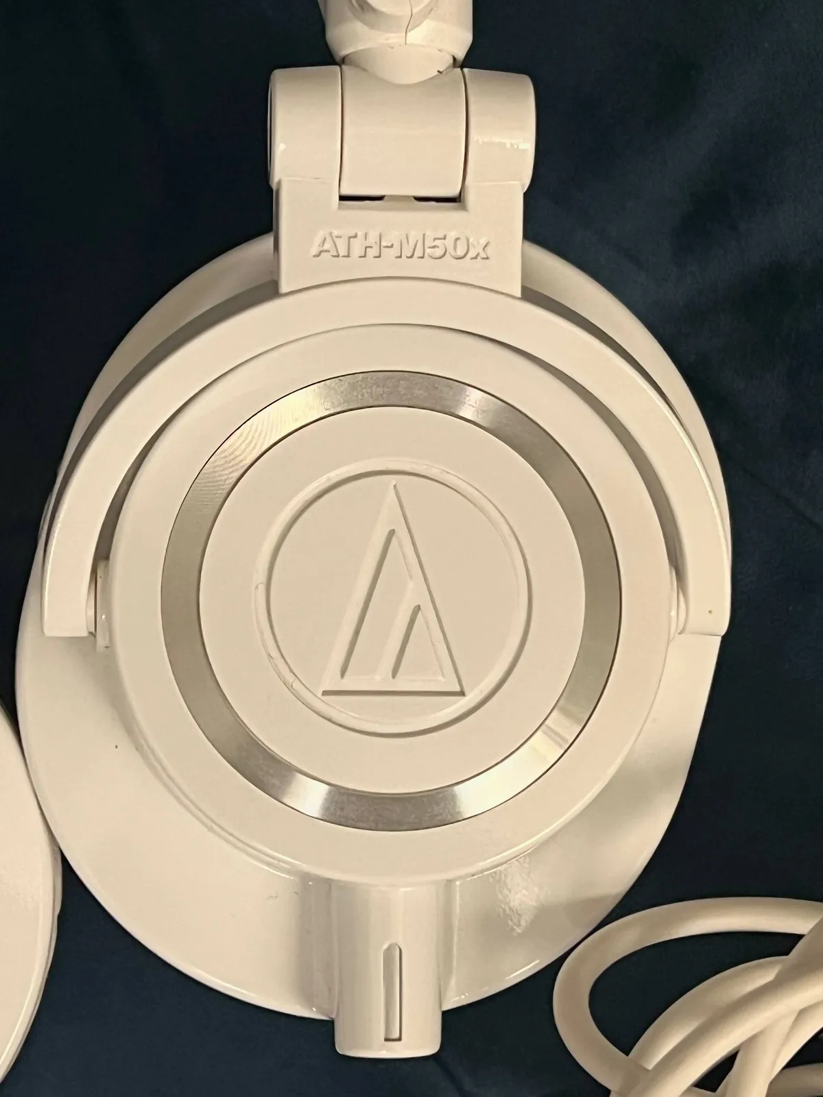 Наушники Audio-Technica ATH-M50X белые 3