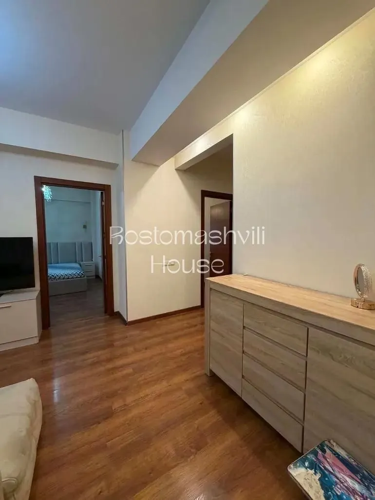 Квартира 80 м² с паркингом и балконом в Тбилиси 2