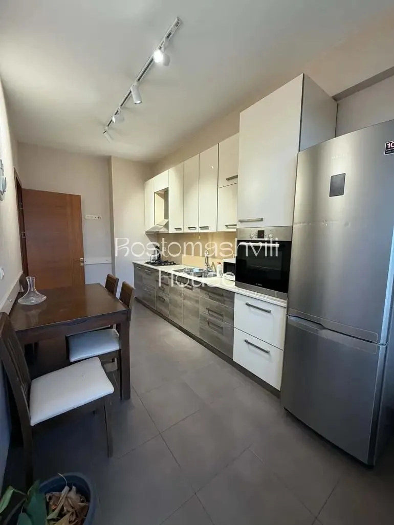 Квартира 80 м² с паркингом и балконом в Тбилиси 5