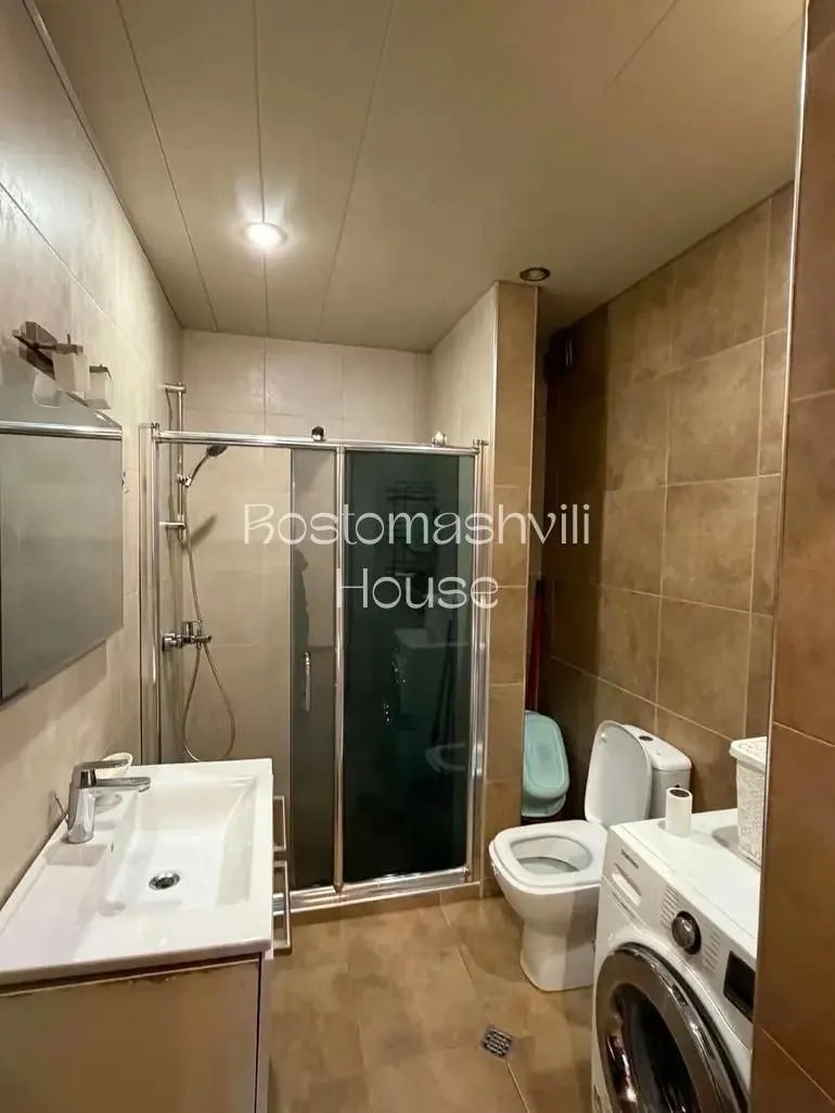Квартира 80 м² с паркингом и балконом в Тбилиси 9