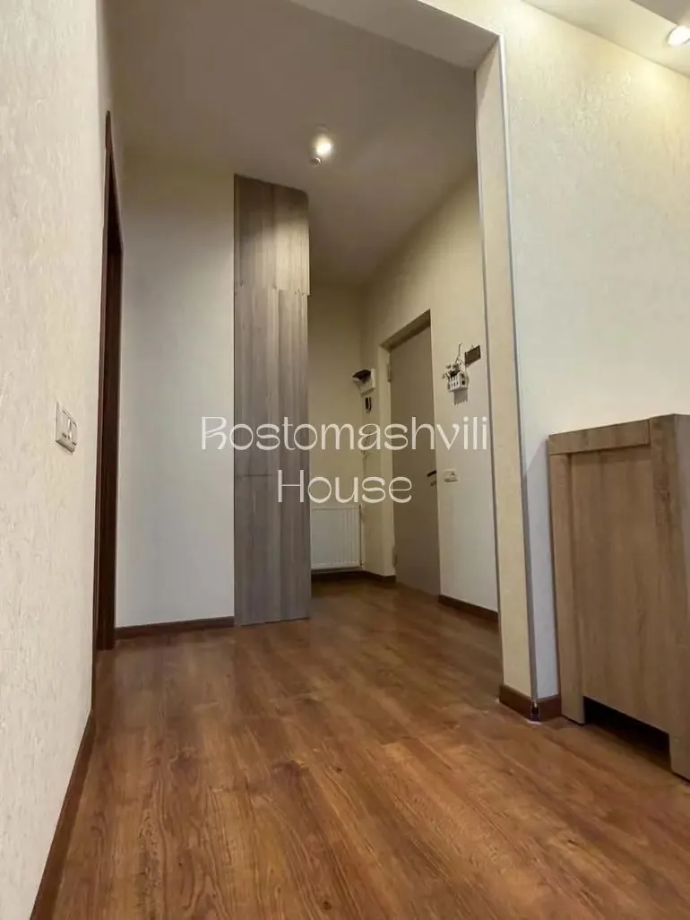 Квартира 80 м² с паркингом и балконом в Тбилиси 3
