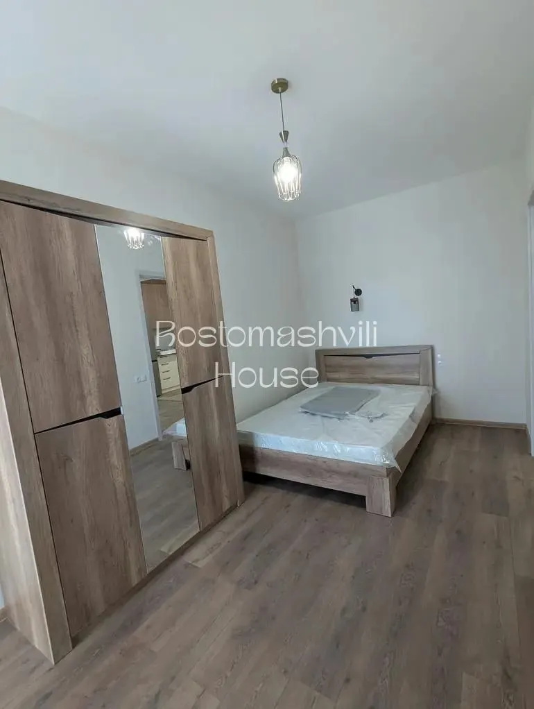 Квартира 55 м² с балконом в Глдани 5