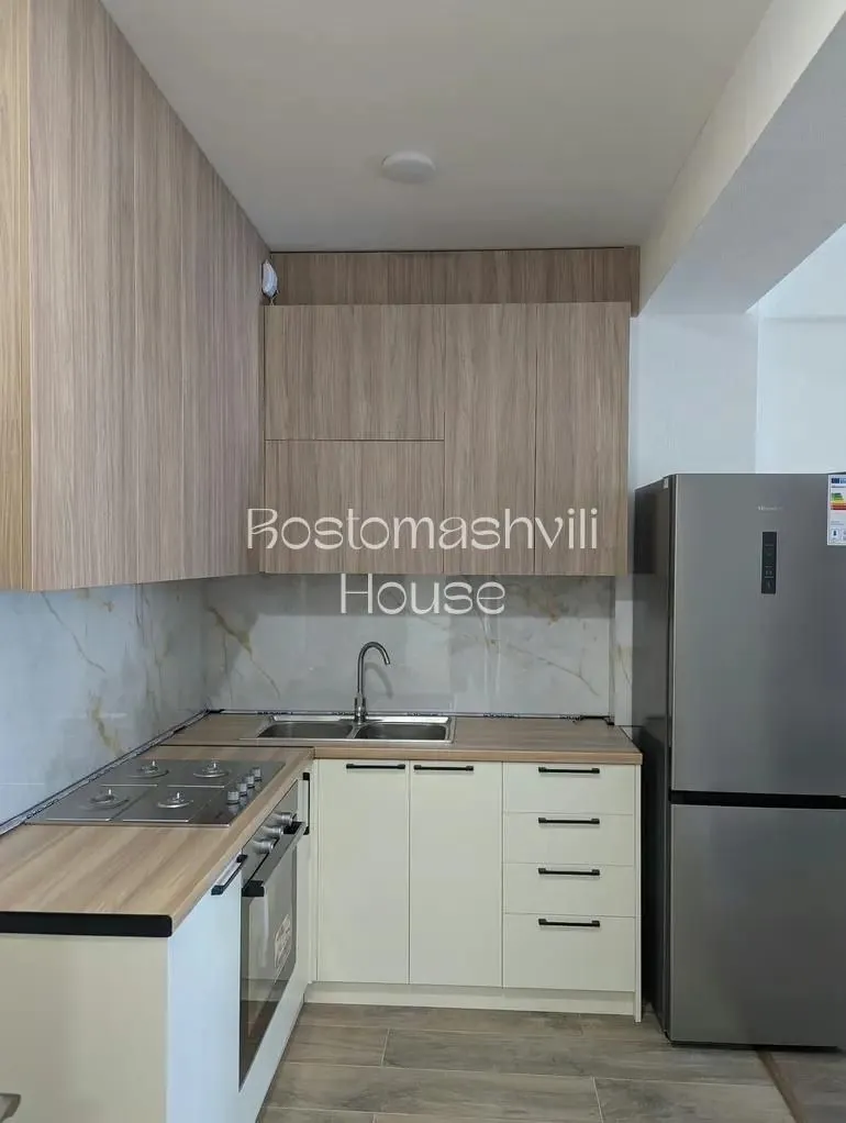 Квартира 55 м² с балконом в Глдани 3