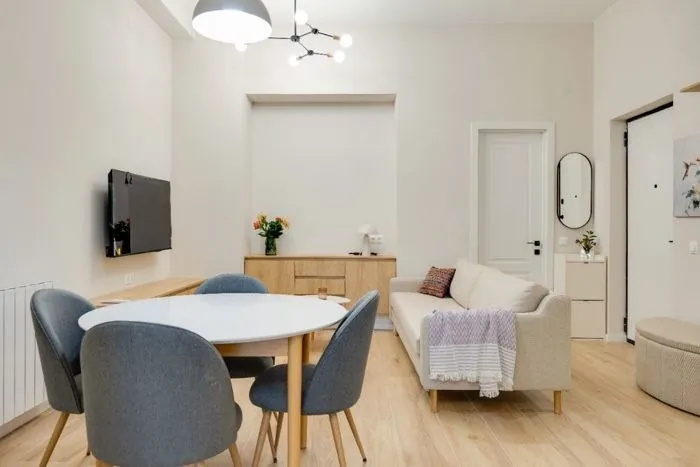 Квартира 70 м² с кабинетом в Сабуртало 1