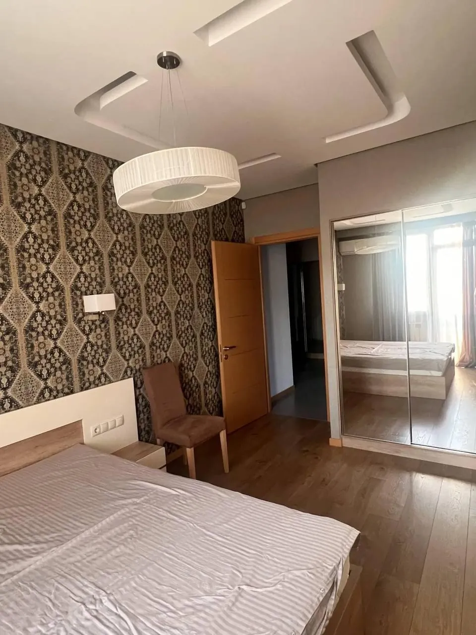 Квартира 98 м² с 3 комнатами в Сабуртало 9