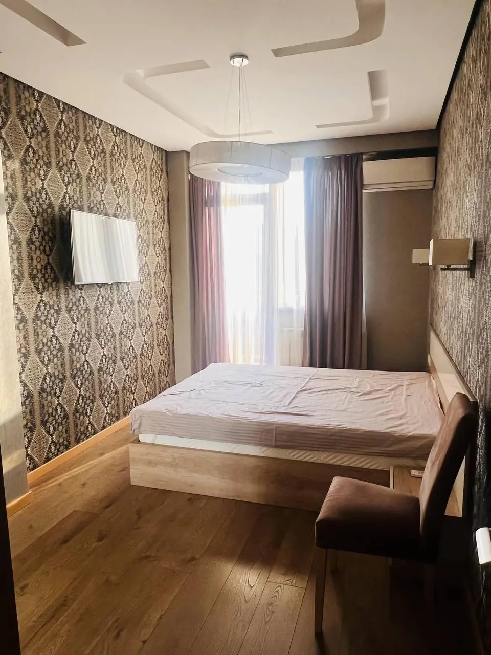Квартира 98 м² с 3 комнатами в Сабуртало 8