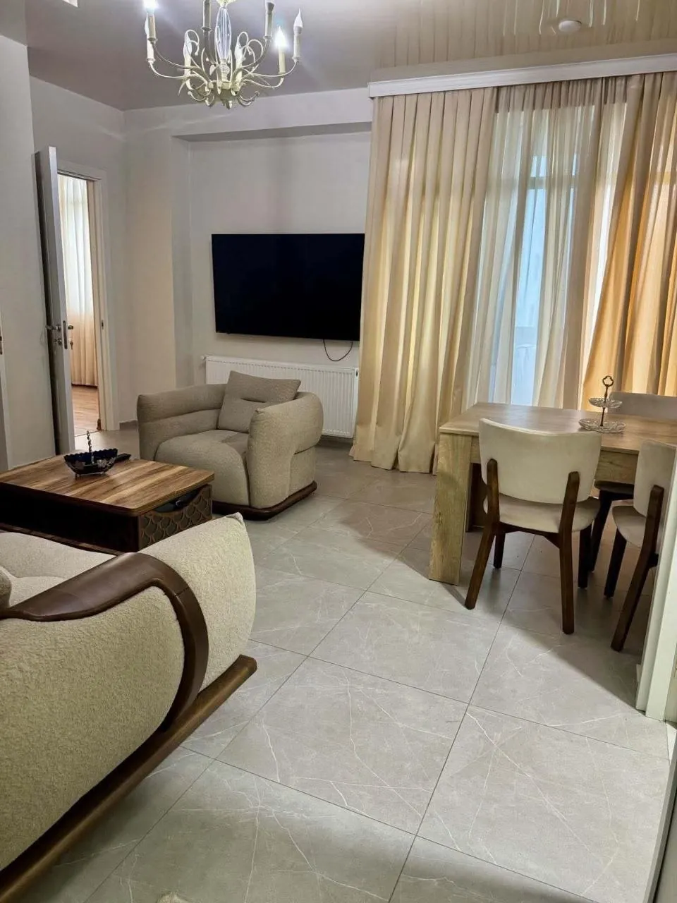 Квартира 85 м² с 2 спальнями у Нового бульвара 3