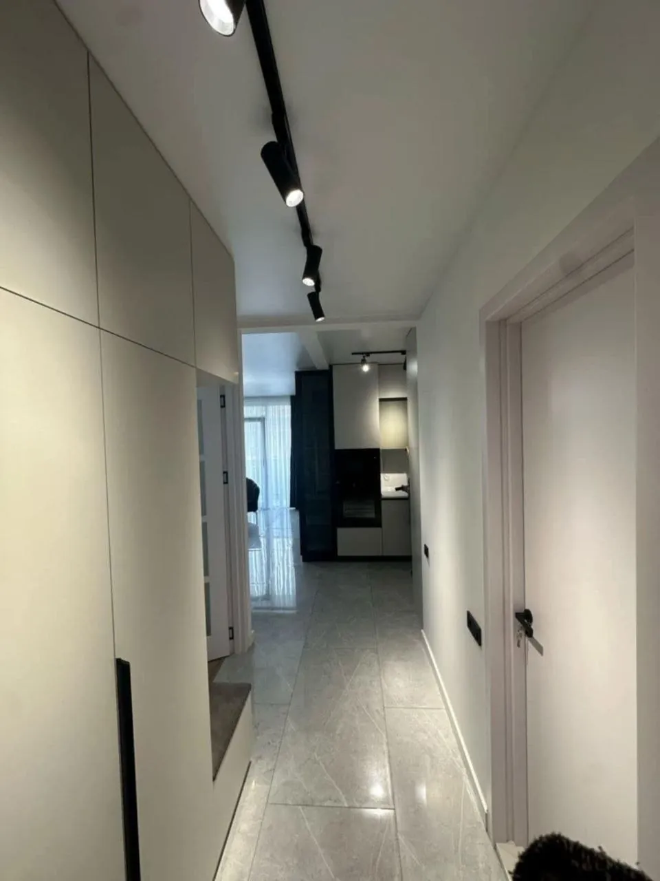 Квартира 65 м² с 2 спальнями на Лорткипанидзе 10