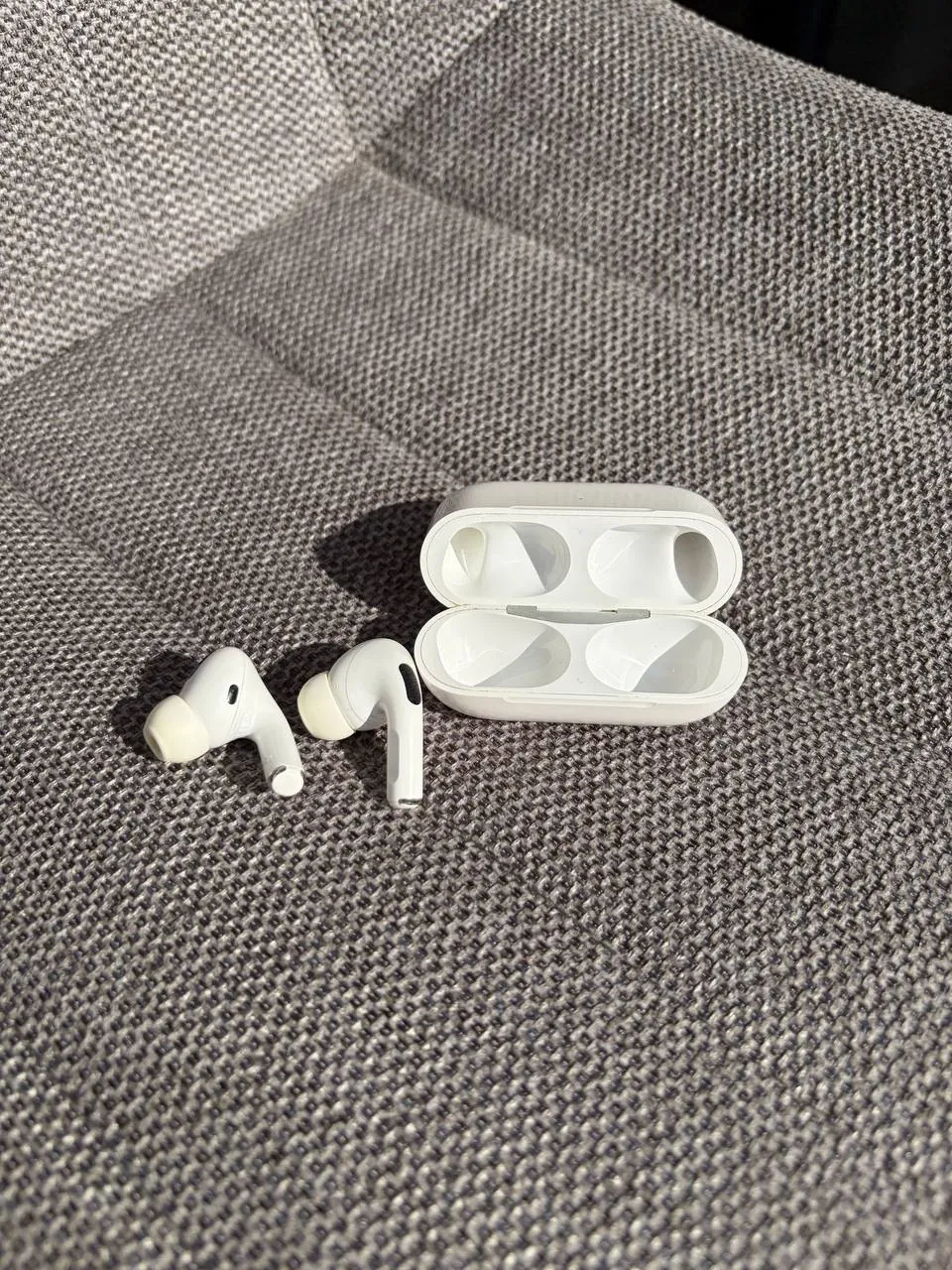 Наушники Apple AirPods Pro 1 поколения 1