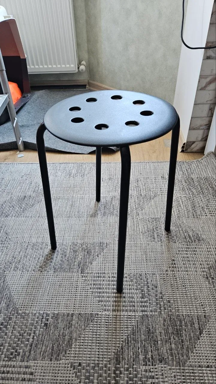 Табуреты IKEA 4 штуки 1