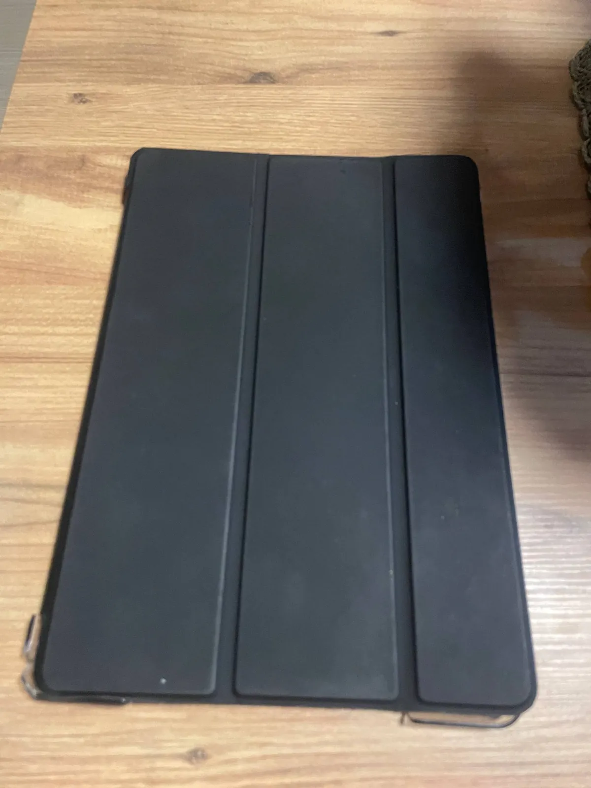 IPad 8-го поколения 32 ГБ с чехлом-подставкой 6