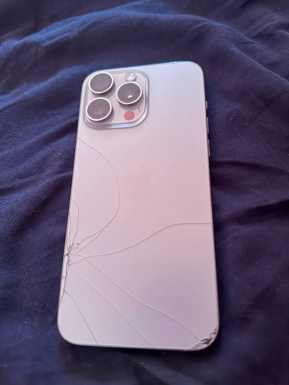 IPhone 15 Pro Max 2