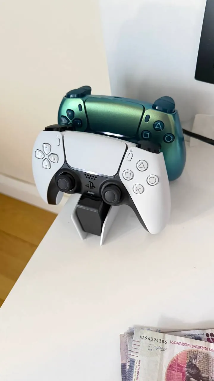 Игровая приставка PlayStation 5 2