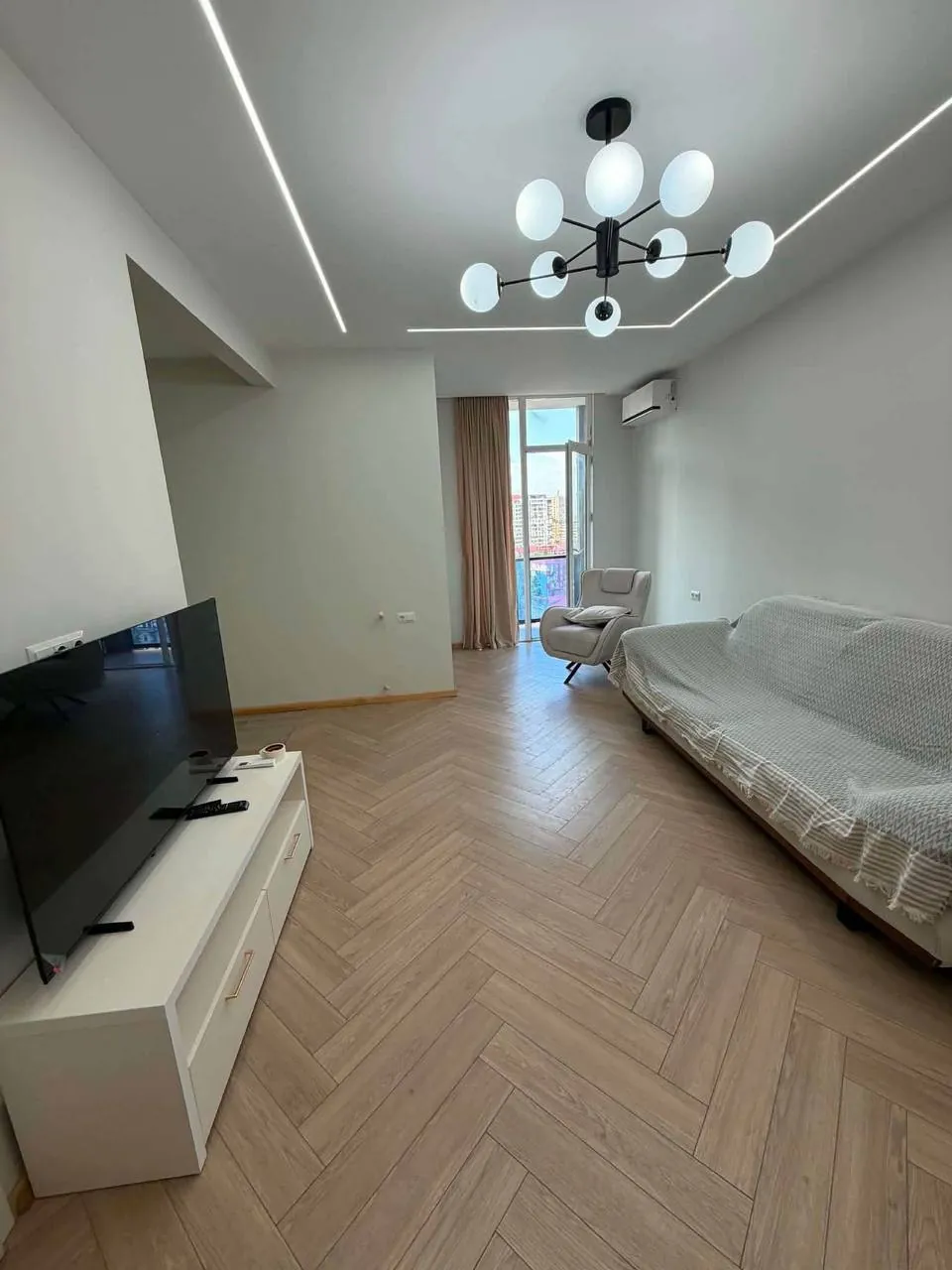 Квартира 65 м² у Стадиона в Батуми 4