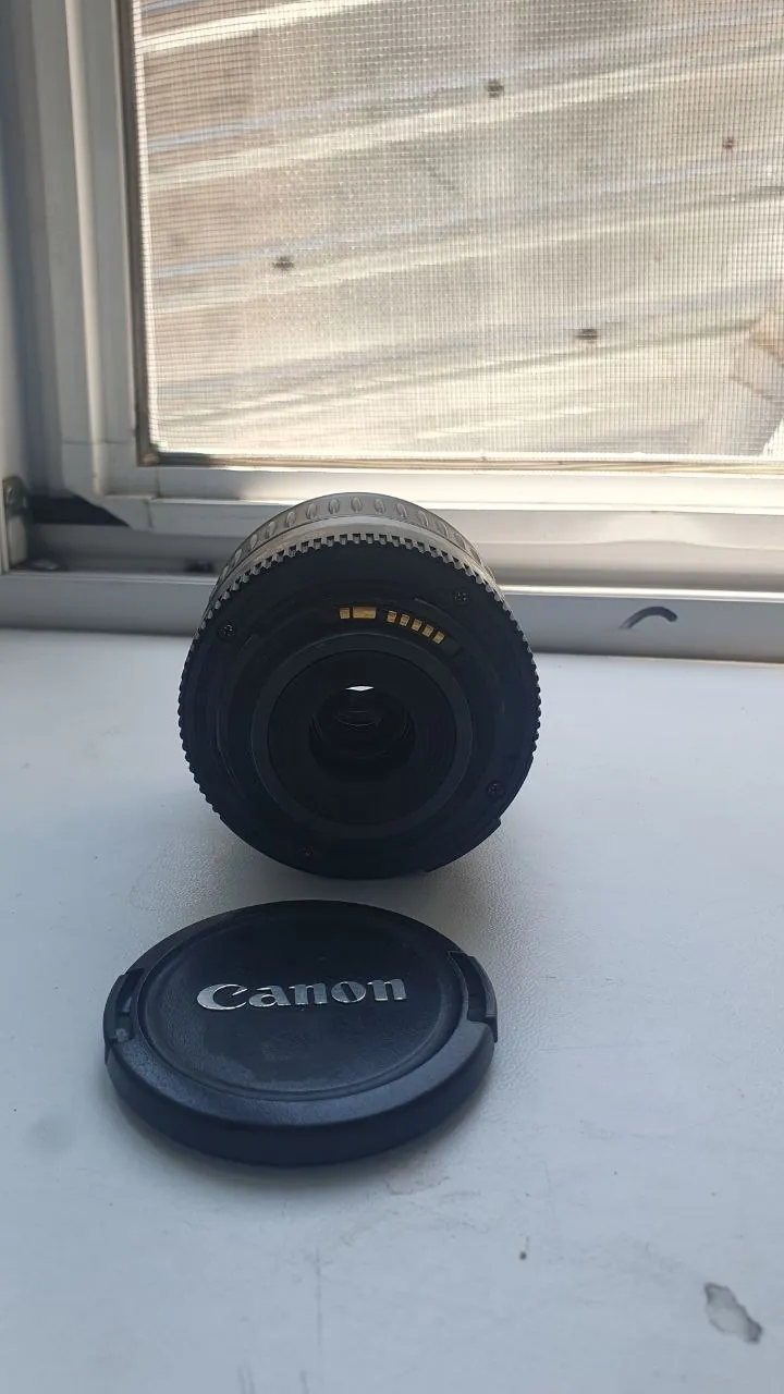 Объектив Canon 18-55мм автофокус 4
